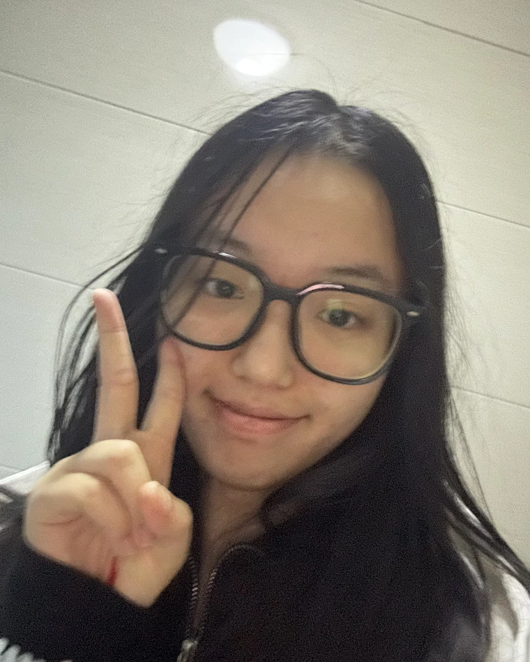 Comely Li